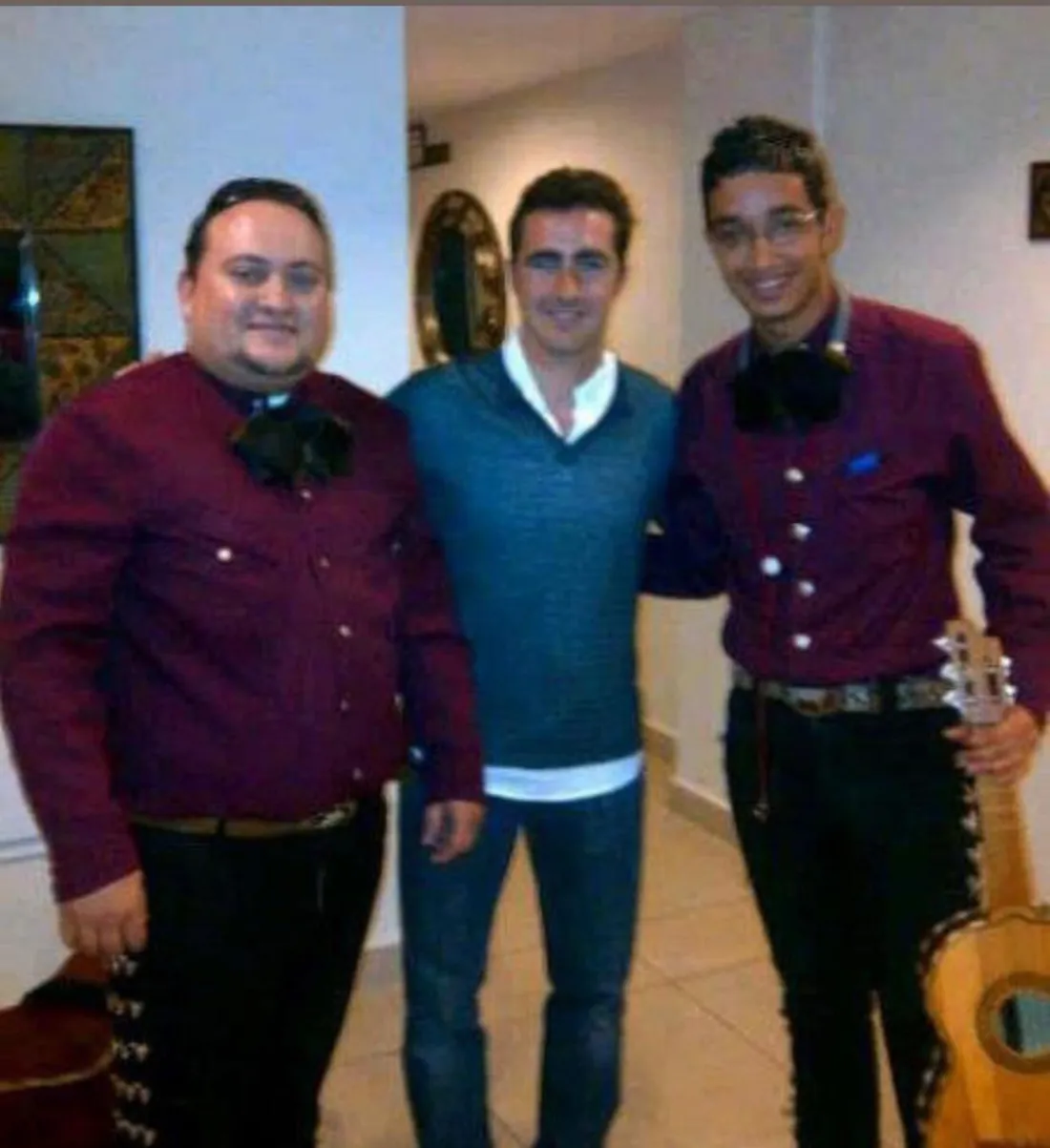 Mariachi Juvenil Mérida con el torero El Fandi
